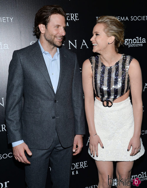 Bradley Cooper y Jennifer Lawrence en el photocall de serena