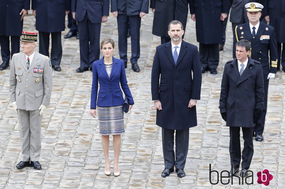 Los Reyes Felipe y Letizia con Manuel Valls en su primer Viaje de Estado a Francia como Reyes de España