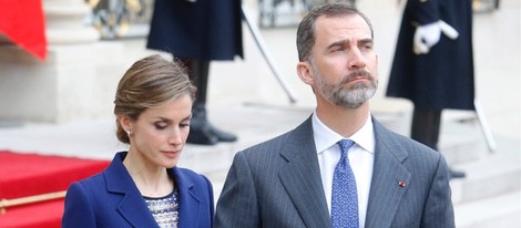 Los Reyes Felipe y Letizia, compungidos tras conocer el accidente de Germanwings
