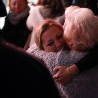 Belén Esteban abrazando a su madre Carmen tras ganar 'Gran Hermano VIP'