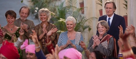 Celia Imrie, Ronald Pickup, Diana Hardcastle, Judi Dench, Maggie Smith y Bill nighy en 'El nuevo exótico Hotel Marigold'