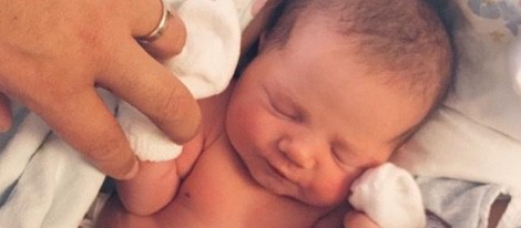 La recién nacida Ioni Conran, hija de Coco Rocha y James Conran
