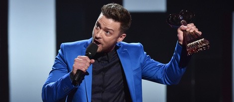 Justin Timberlake recibe un premio en los iHeartRadio 2015