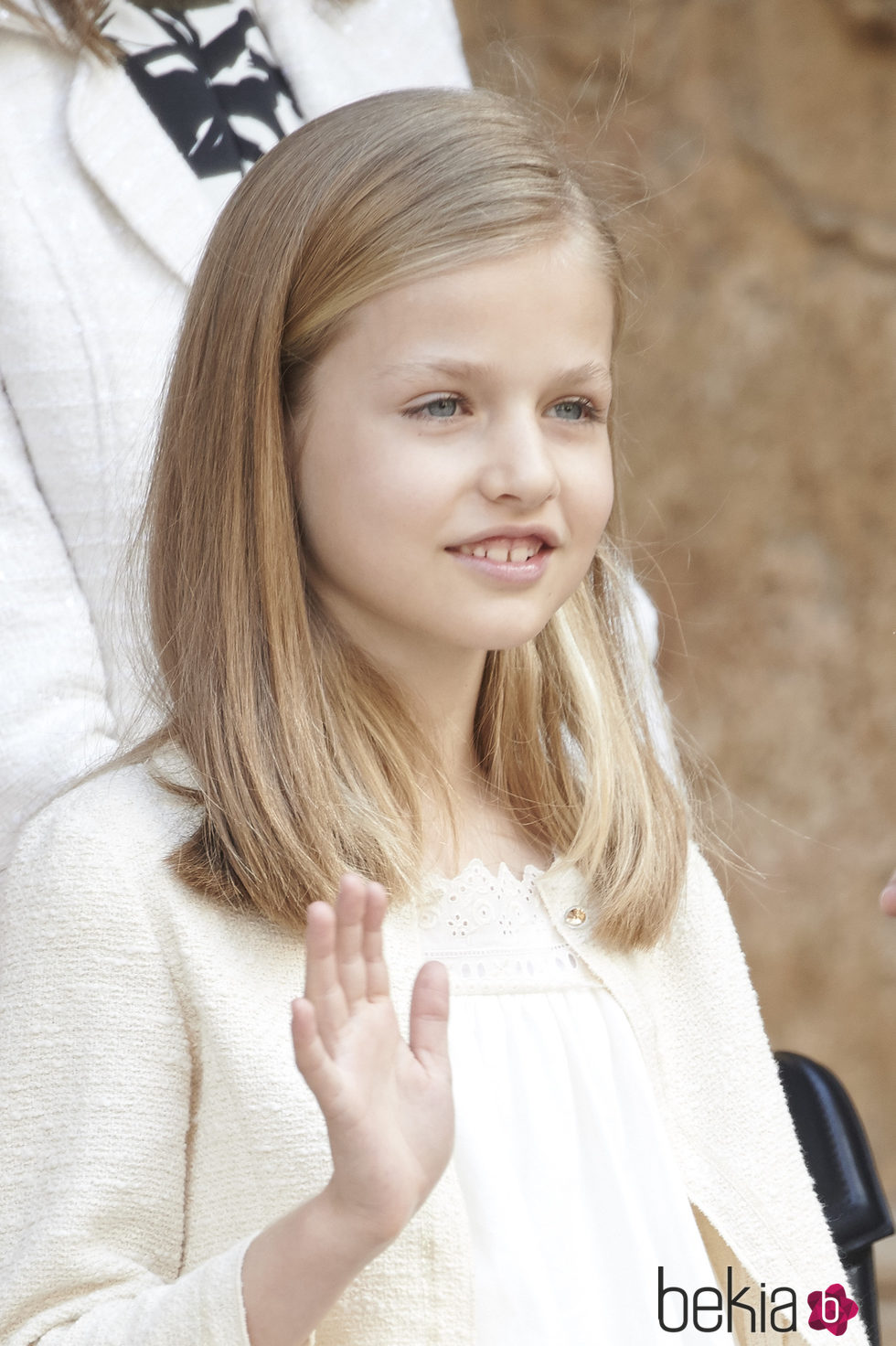 La Princesa Leonor saludando en la Misa de Pascua 2015 en Palma de Mallorca