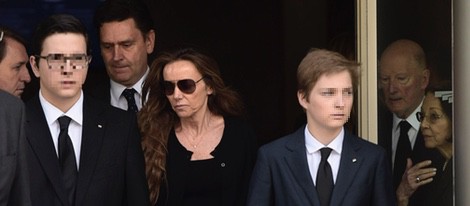 Miriam Ungría y sus hijos en el funeral de Kardam de Bulgaria