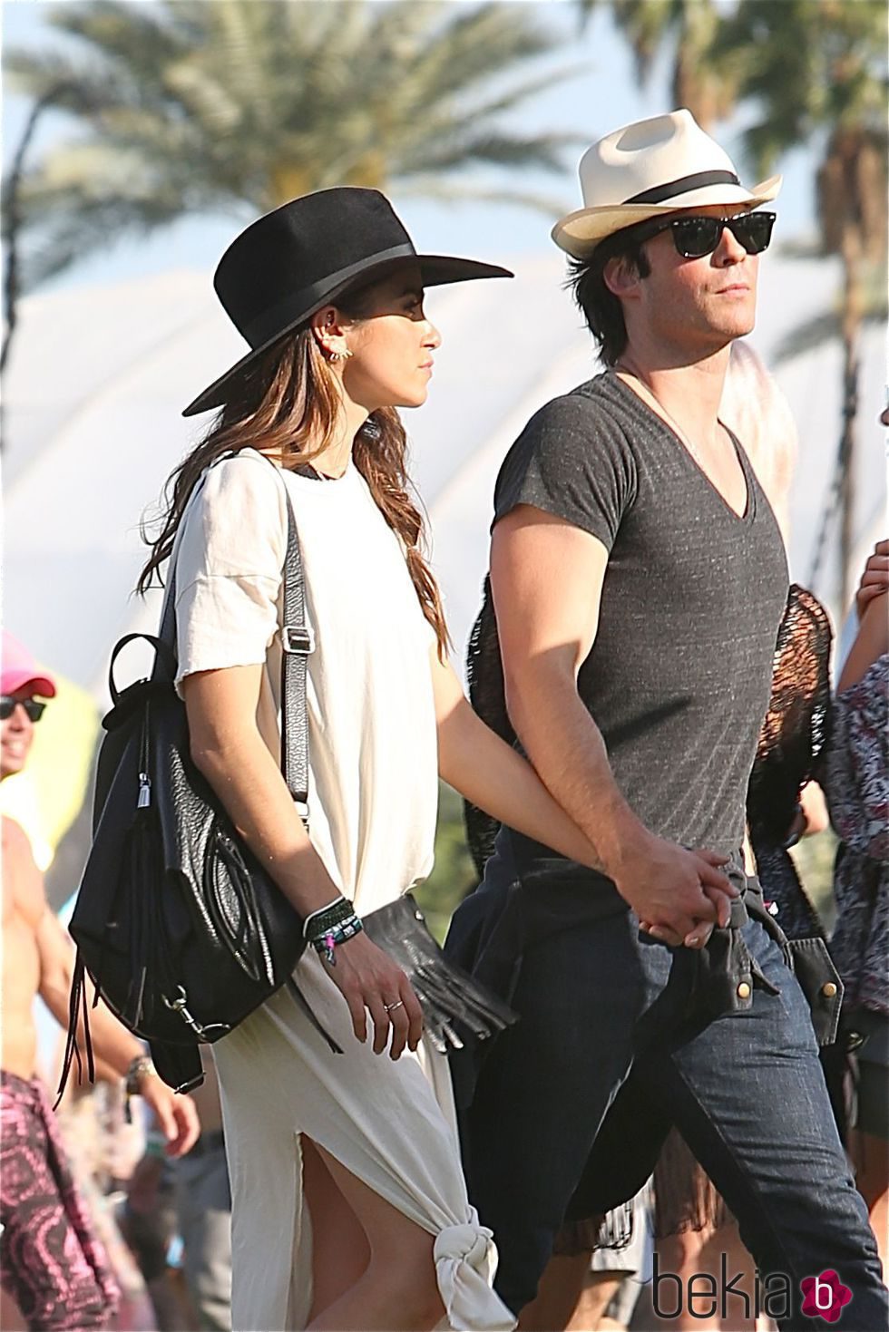 Nikki Reed y Ian Somerhalder pasean su amor en el Festival de Coachella 2015