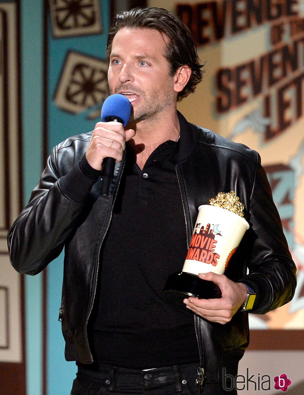 Bradley Cooper durante la gala de los MTV Movie Awards 2015