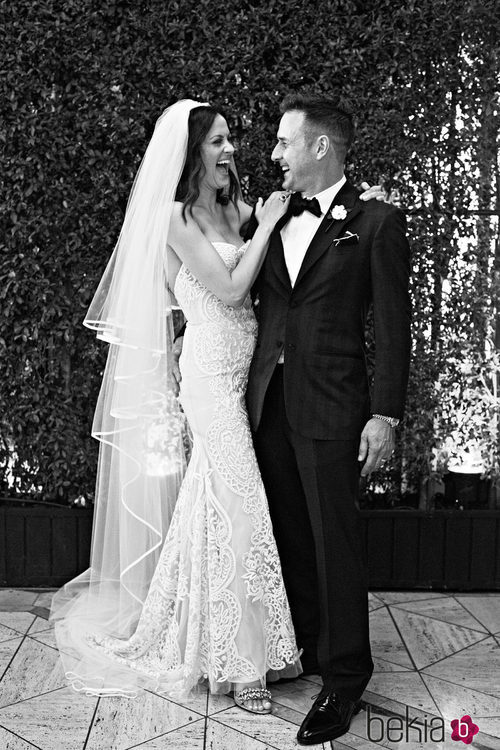 David Arquette y Christina McLarty en su foto oficial de boda
