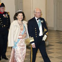 Carlos Gustavo y Silvia de Suecia en el 75 cumpleaños de Margarita de Dinamarca