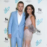 Liam Payne con su novia Sophia Smith en la gala benéfica Great Gatsby Charity Ball 2015