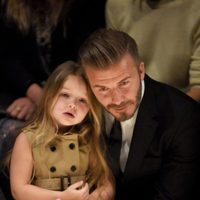 David Beckham con su hija Harper Seven en el desfile de Burberry 'London in Los Angeles'