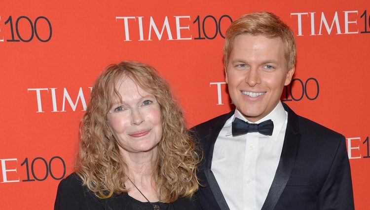 Mia Farrow y Ronan Farrow en la Gala Time de los 100 más influyentes 2015