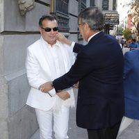 Emilio González en el funeral de su novia María Pineda en Madrid