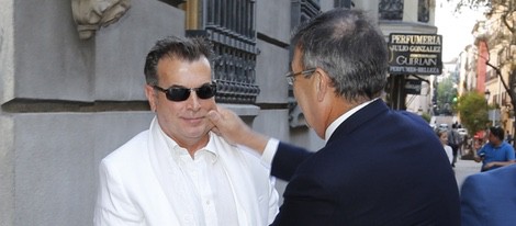 Emilio González en el funeral de su novia María Pineda en Madrid