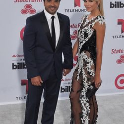 Luis Fonsi y Águeda López en los Billboard Latin Music Awards 2015