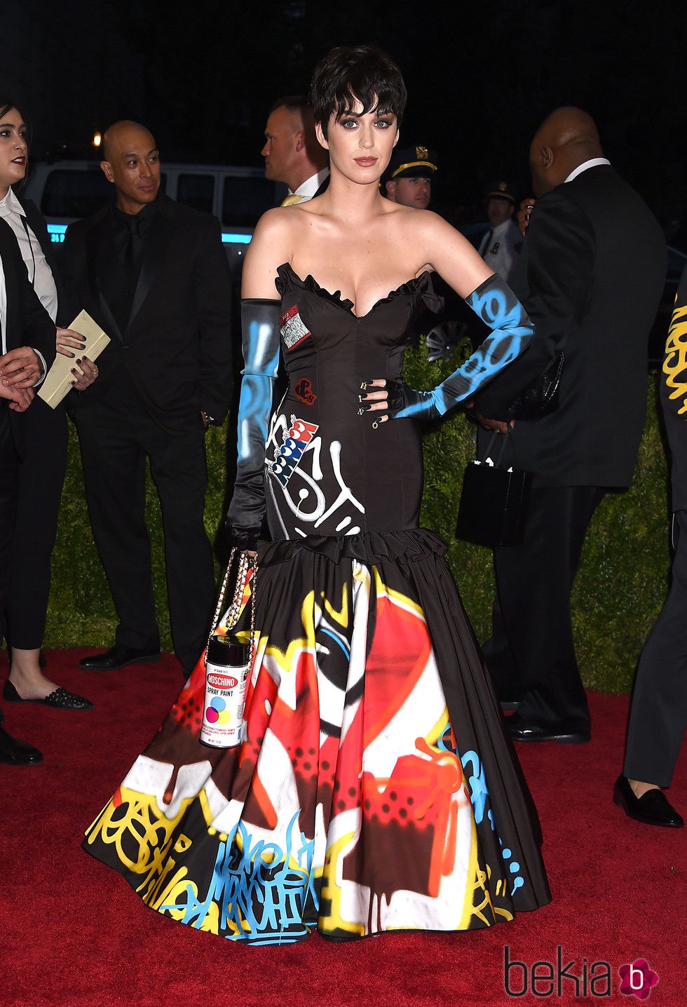 Katy Perry en la alfombra roja de la Gala del Met 2015