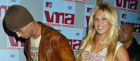 Enrique Iglesias y Anna Kournikova en los MTV Video Music Awards 2002