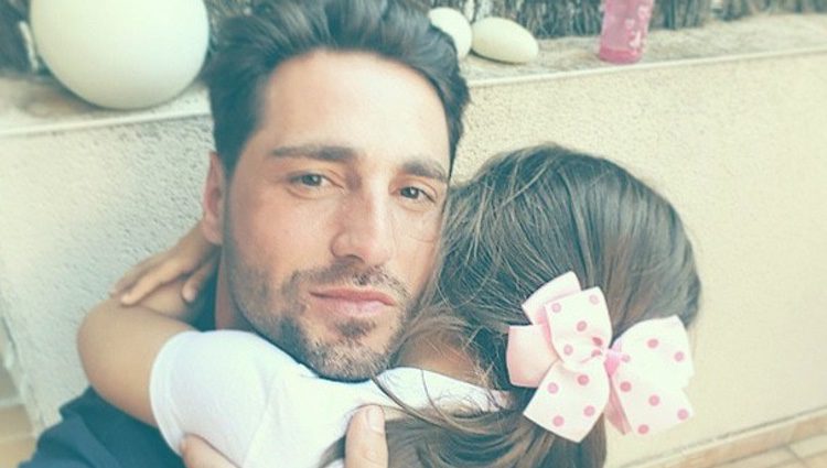 David Bustamante abraza con cariño a su hija Daniella