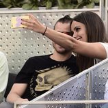 Cristina Pedroche y David Muñoz haciéndose un selfie en la final del Madrid Open 2015