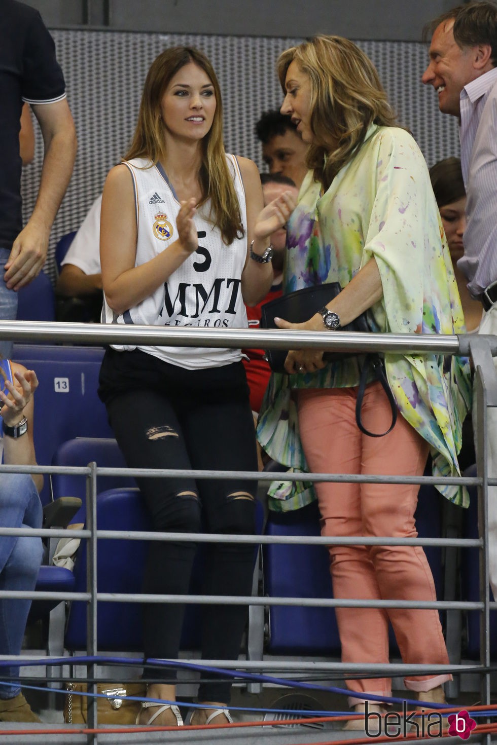 Helen Lindes animando al Real Madrid durante la final de la Euroliga 2015