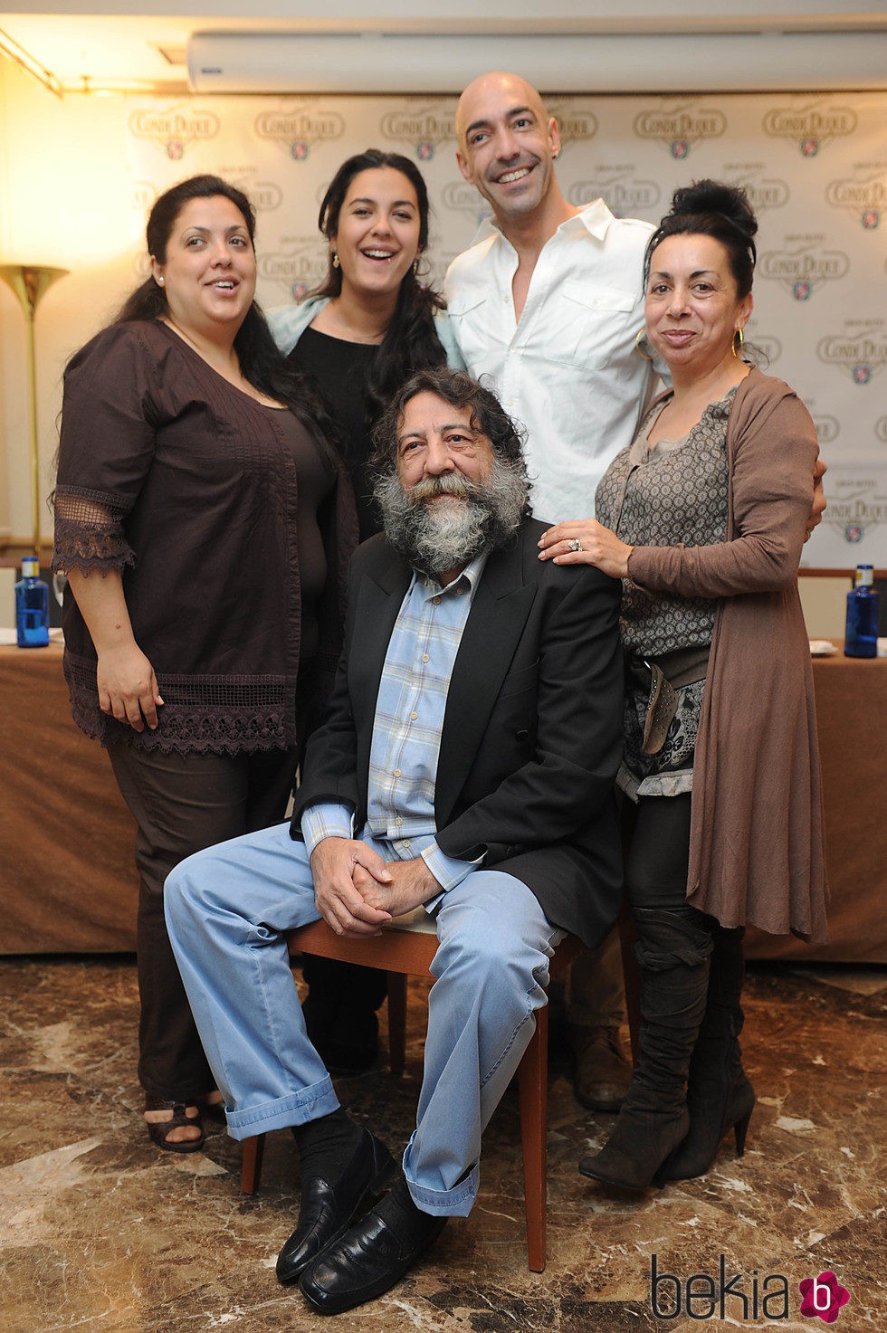 Manuel Molina con su familia