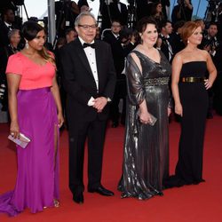 Mindy Kaling, Lewis Black, Phyllis Smith y Amy Poehler en el estreno de 'Inside Out' en Cannes 2015