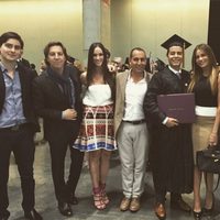 Sofía Vergara con su novio Joe Manganiello en la graduación de su hijo Manolo
