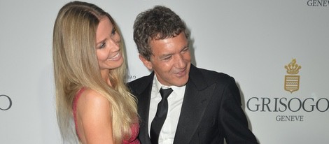 Antonio Banderas y Nicole Kimpel en una fiesta en el Festival de Cannes 2015