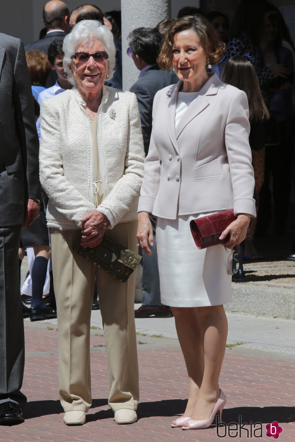 Menchu Álvarez del Valle y Paloma Rocasolano en la Primera Comunión de la Princesa Leonor