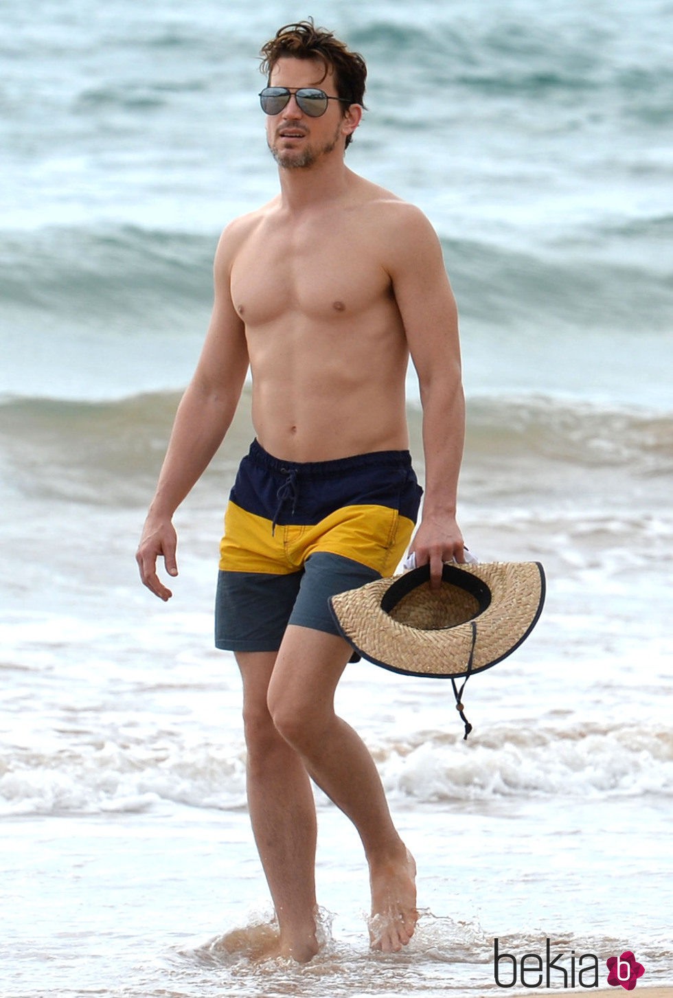 Matt Bomer con el torso desnudo en Hawaii