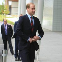 El Príncipe Guillermo retoma su agenda oficial en Inglaterra tras ser padre de la Princesa Carlota