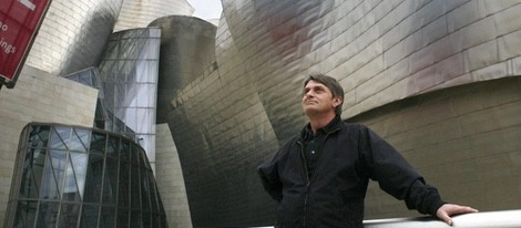El músico Mike Oldfield posando en el Guggenheim