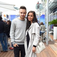 Liam Payne con su novia Sophia Smith en el Grand Prix de Mónaco 2015