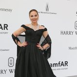 Ornella Muti en la gala amfAR del Festival de Cannes 2015