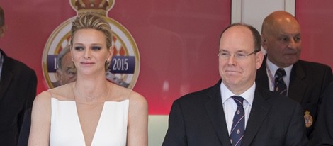 Los Príncipes Alberto y Charlene de Mónaco en el GP de Mónaco 2015