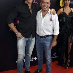 Carlos Marreno y Kike Sarasola en el estreno del documental 'Pacha, el arquitecto de la noche'