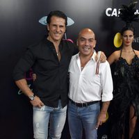 Carlos Marreno y Kike Sarasola en el estreno del documental 'Pacha, el arquitecto de la noche'