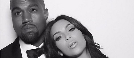Kim Kardashian y Kanye West en una foto de su reportaje de boda