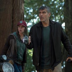 George Clooney y Britt Robertson en 'Tomorrowland: El mundo del mañana'