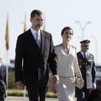 Los Reyes Felipe y Letizia antes de comenzar su Viaje de Estado a Francia