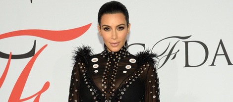 Kim Kardashian reaparece tras anunciar que está embarazada por segunda vez