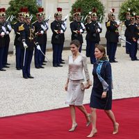 La Reina Letizia y Ségolène Royal en el Palacio del Elíseo de París