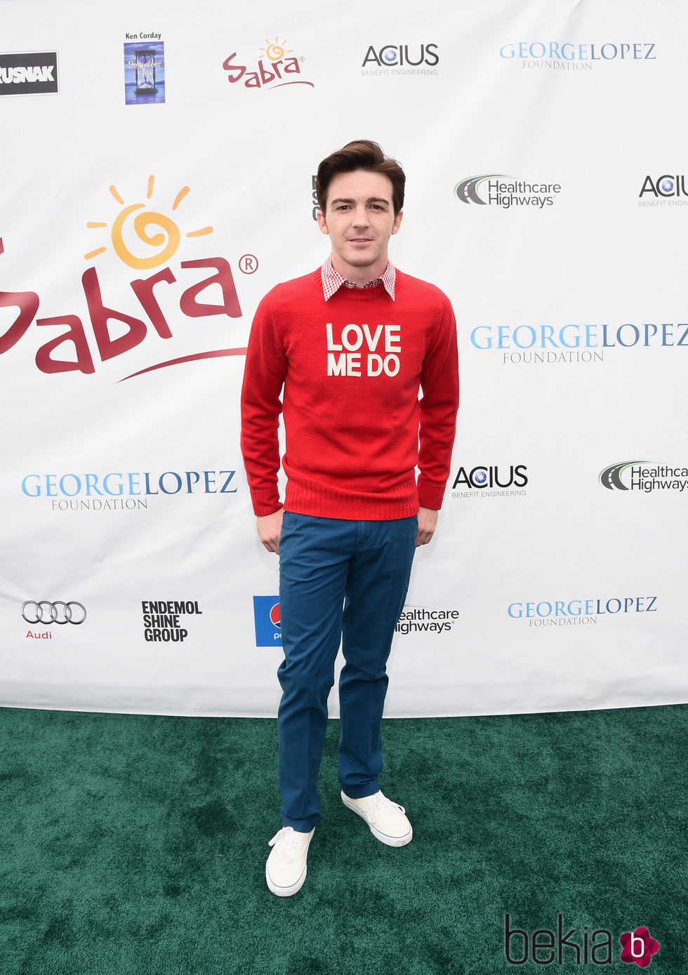 El actor, cantautor y músico Drake Bell