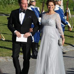Magdalena de Suecia y Chris O'Neill en la cena de gala previa a la boda de Carlos Felipe de Suecia y Sofia Hellqvist