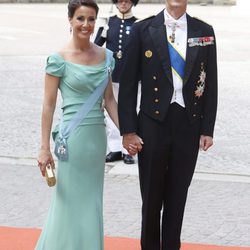 Joaquín y Marie de Dinamarca en la boda de Carlos Felipe de Suecia y Sofia Hellqvist