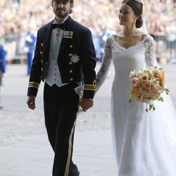Los Príncipes Carlos Felipe y Sofia de Suecia tras su boda