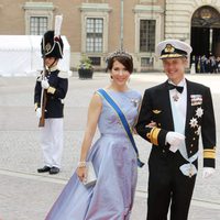 Federico y Mary de Dinamarca en la boda de Carlos Felipe de Suecia y Sofia Hellqvist