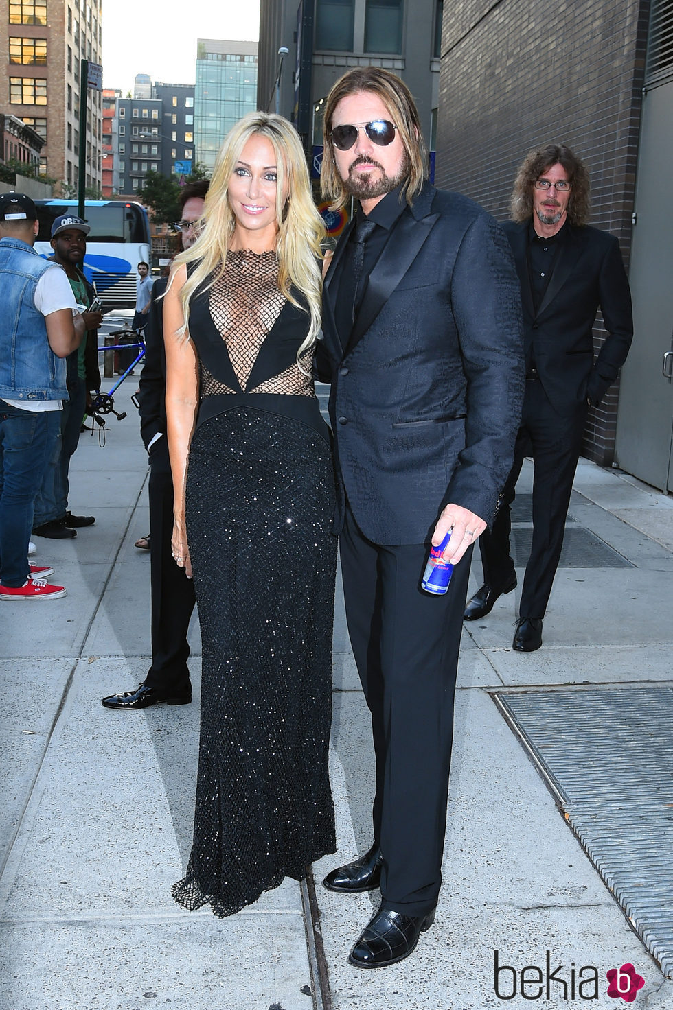 Billy Ray Cyrus y Tish Cyrus en la gala amfAR Inspiration de Nueva York 2015