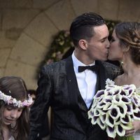 José Callejón y Marta Ponsati se besan tras haberse casado