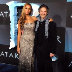 El compositor James Horner y  la cantante Leona Lewis en la presentación de 'Avatar'